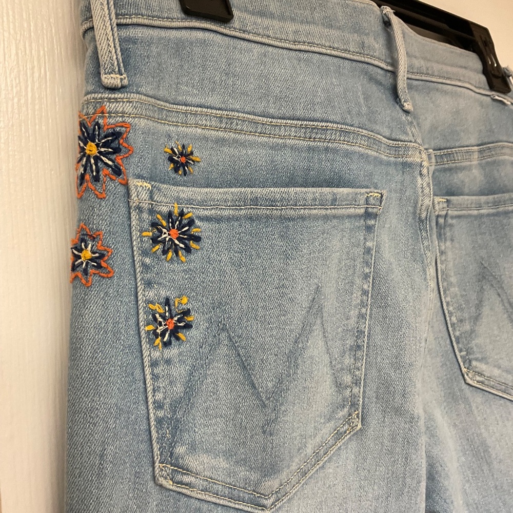 MOTHER The Weekender Fray in Crafty Side Size 30 jeans - Picture 4 of 11